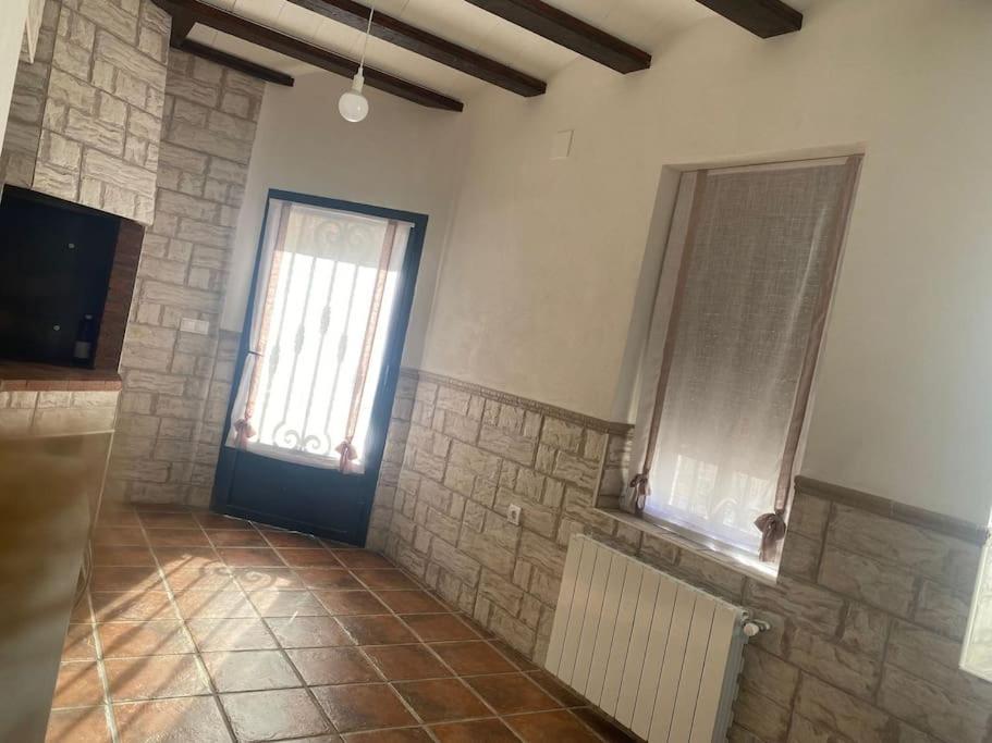 Agradable Casa Con Chimenea Interior Y Barbacoa. Villa Graja de Iniesta Екстериор снимка