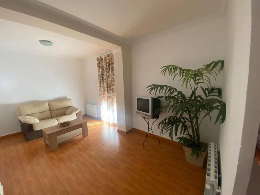 Agradable Casa Con Chimenea Interior Y Barbacoa. Villa Graja de Iniesta Екстериор снимка